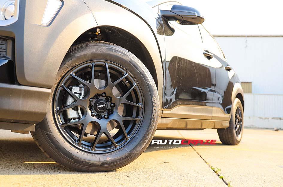 HYUNDAI KONA RELOAD SATIN BLACK